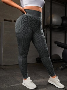 Nouveau design couleur unie leggings pour femmes tissu super doux respirant vêtements de gym vêtements de fitness leggings pour femmes - Product Image 2