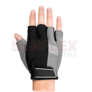 ถุงมือยกน้ำหนักหนังคุณภาพสูงแบบครึ่งนิ้ว กันลื่น พร้อมสายรัดข้อมือปรับได้ - แบรนด์ส่วนตัวสำหรับใช้ในยิม - Product Image 3