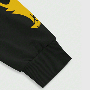 Conjunto de ropa de calle personalizada Sudadera con capucha gráfica y pantalones de pierna ancha Chándal de moda urbana Serigrafía personalizada para hombres y mujeres - Product Image 4