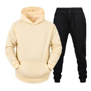 Survêtement à capuche unisexe personnalisé le plus vendu pour l'hiver Survêtement à capuche homme et femme - Product Image 3