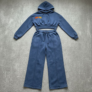 Venta al por mayor Precio asequible Peso pesado Color sólido 100% Algodón Fleece Sweatsuit Crop Top Hoodie & Flare Jogger Chándal - Product Image 1