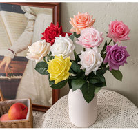 Vente en gros de roses artificielles au toucher réel, fleurs artificielles durables, arrangements floraux de mariage, bouquets de mariée, imperméables, style européen