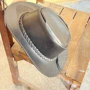 หมวกคาวบอยหนังสีดำสำหรับผู้ชาย ปีกกว้าง สไตล์เอาท์แบ็ค - Product Image 2