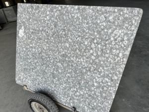 Cheminée polie moderne personnalisable entoure la dalle de granit flammé noir pièce de monnaie pour manger disponible au prix de gros - Product Image 3