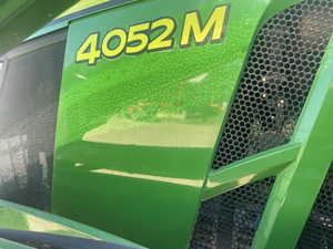 Tractor Agrícola John Deere 5065E Automático 4x4 de 75HP con Transmisión por Engranajes y Caja de Cambios, Ofertas Mayoristas por Tiempo Limitado - Product Image 3