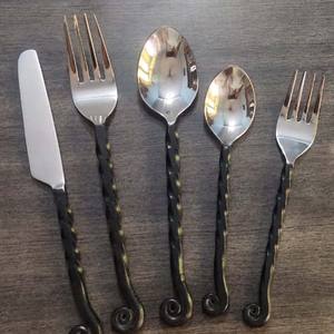 Stainless Steel Silver Plated Silverware Royal <b>Vintage</b> Wedding Luxury Wholesale Embossed Banging Flower Design Handle <b>Cutlery</b> - Product Image 4