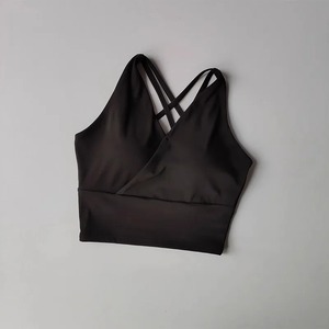 Soutien-gorge de sport de yoga anti-affaissement de style simple pour femmes gilet de fitness absorbant les chocs confortable avec logo avant de vêtements de sport pratique - Product Image 2