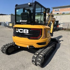 มือสอง jcbb 35Z-1รถขุดขนาดเล็กวงสวิงหางปลาดีเซลคอมแพ็คพร้อมระบบไฮดรอลิกเสริม - Product Image 1