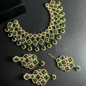 2025 spot mode nouveaux bijoux mariage dîner collier en forme de coeur plusieurs couleurs cristal artificiel boucles d'oreilles et collier ensemble - Product Image 2