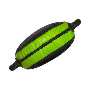 Escudo de boxeo de cuero PU de piel de vaca de alta calidad profesional Impresión de logotipo personalizado más vendido diseñado para participantes adultos de MMA - Product Image 6