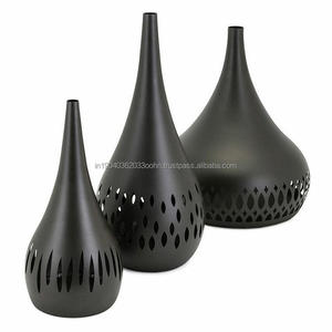 Vases à fleurs en métal modernes à la mode dans une conception et des finitions personnalisées faites à la main pour la décoration de la maison de mariage de jardin Vases uniques - Product Image 3