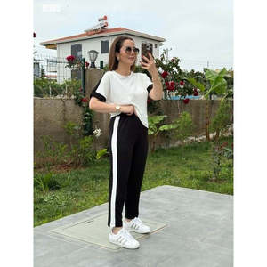 Conjunto de Tela Modal Texturizada de Manga Corta para Mujer con Rayas Laterales, 36843 - Negro - Product Image 1