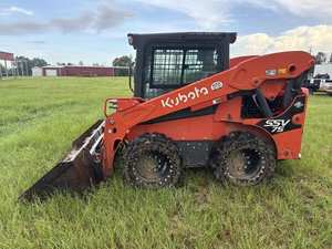 Kubota SSV75ลื่นไถล-ความแข็งแรง, ความอเนกประสงค์, และความทนทานในตัวต่อการใช้งาน - Product Image 2
