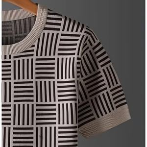 Suéter de Punto Jacquard con Logotipo Personalizado OEM, Suéter de Punto Geométrico para Hombre, Manga Corta, Cuello Redondo, Informal, Camiseta, Suéter de Punto para Hombre - Product Image 6