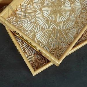 Wooden floral printed serving tray handle cuts design round shaped <b>enamel</b> coting glossy look - Product Image 5