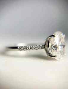 Anillo solitario de moissanita Vintage de Plata de Ley 925, regalo de compromiso hecho a mano - Product Image 5