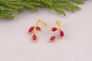 Benzersiz tasarımcı altın kaplama katı 925 ayar gümüş küpe el yapımı doğal taş pembe yakut saplama düğün ve hediyeler için - Product Image 4