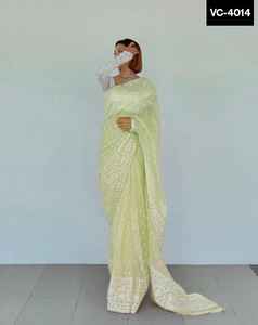 Saree à bordure en dentelle fantaisie de style indien avec soie organza et broderie Chemisier à séquence de broderie en Georgette pour tenue de fête - Product Image 4