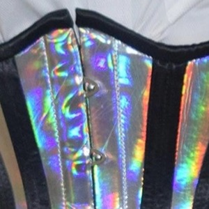 เครื่องรัดตัวพีวีซีแบบโฮโลแกรมที่รัดใต้หน้าอกกระชับสัดส่วนสำหรับใส่ไปคลับและงานปาร์ตี้ - Product Image 3