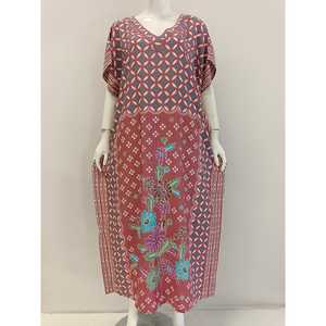 Nuevo kaftan Summer Dress Premium con diseño de motivo de cuello en V de moda Cierre de cintura elástica para interiores - Product Image 1