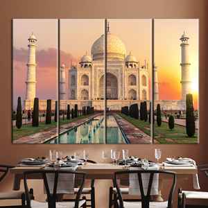 Tableau imprimé sur toile : Décoration élégante avec architecture indienne au coucher du soleil, 4P : Prêt à accrocher - Product Image 1