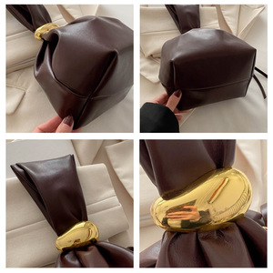 Custom Logo Vintage Pleated PU <strong>Leather</strong> Bucket <strong>Bag</strong> Women <strong>Small</strong> Tote Handbag Zipper Evening Clutch Purse for Wedding Travel Party - Product Image 4