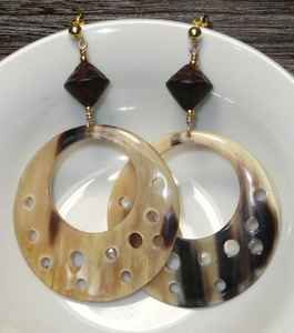 High Quality Romantic Styled Natural Horn <b>Stud</b> <b>Earrings</b> Long <b>Black</b> Multi-Horn Colors Manufacturer-Designed Jewelry for Weddings - Product Image 4