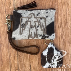 Nueva llegada pelo occidental en cuero de vaca bolsa de pulsera grabada con láser elegante cuero de vaca grabado con láser llavero Combo Sets - Product Image 1