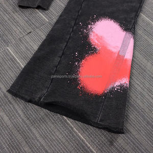 Pantalones de Mujer con Corte Acampanado, Mezcla de Algodón Premium de 280 g/m², Tejido Elástico Suave, Diseño de Corazón con Pintura en Aerosol, Logotipo Personalizado Disponible - Product Image 4