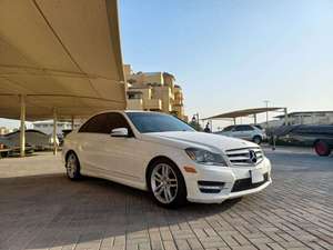 SUV C300 2024 Usado de Segunda Mano, Volante a la Izquierda, Asientos de Cuero, Neumáticos R17, Techo Solar Automático, Cámara Trasera 360, Emisión Euro IV, 4.1-6L 4 - Product Image 3