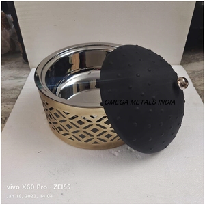 Réchauffeur d'aliments à finition dorée et noire, plat de service des aliments Casserole arabe unique pour la maison Hot Selling Hot Pot - Product Image 1