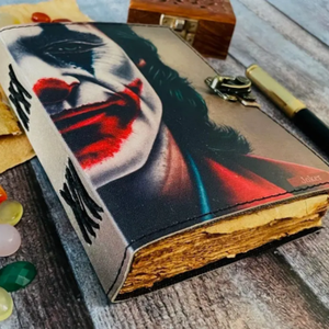 Journal en cuir imprimé JOKER fait main avec reliure thermique Design antique 120 feuilles de papier vintage 7x5 pouces pour écrire des cadeaux - Product Image 2