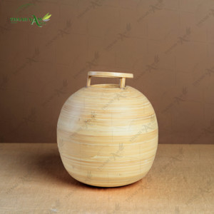 Jarrón de Mesa de Diseño Moderno Enrollado de Bambú Hecho a Mano y Personalizable, Ecológico y Duradero - Product Image 3