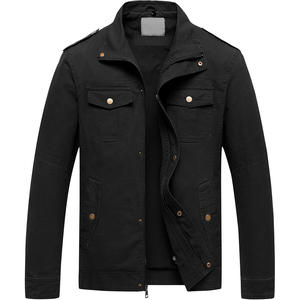 Veste de terrain matelassée pour homme, vêtements d'extérieur durables et pratiques - Product Image 1