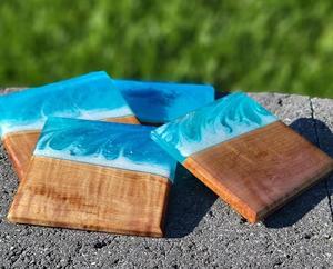 Dessous de verre à thé décoratif en bois naturel et résine époxy de style élégant Décoration de table en bois pour la maison Hôtel Restaurant Utilisation - Product Image 3