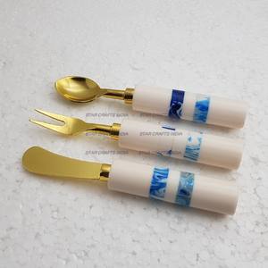 Meilleurs couverts en métal Ensemble de 3 couverts modernes en résine Couverts en acier inoxydable Finitions de haute qualité Design Articles de luxe de haute qualité - Product Image 3