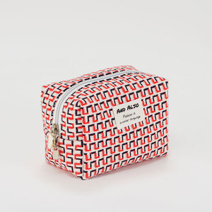 [Và cũng] Thời trang dễ thương Cube Pouch thiết kế nhỏ gọn trọng lượng nhẹ tổ chức cho chăm sóc da bàn chải lưu trữ Trọng lượng nhẹ Thiết kế bền - Product Image 3