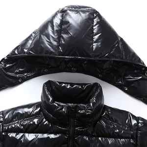 Veste en duvet bouffante personnalisée OEM pour hommes, nouveau design, tissu noir uni de 100 grammes pour l'hiver - Product Image 3