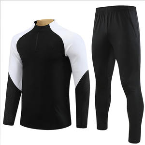Ensemble de survêtements d'entraînement respirants deux pièces pour hommes, imprimés et personnalisés, avec logo de marque de football - Product Image 5