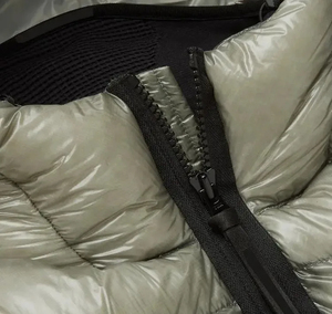 Chaqueta acolchada de invierno con logotipo personalizado para hombres y mujeres, chaqueta acolchada de secado rápido a prueba de viento con diseño impermeable y transpirable, opción de talla grande - Product Image 4