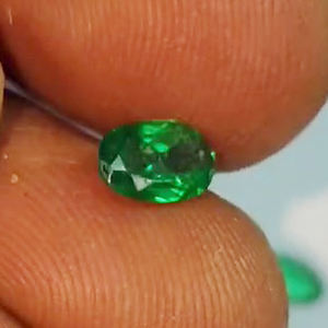 24pcs Tsavorite Naturelle Pierres Précieuses Lâches 5x3mm à 7x5mm Poire Ovale Trillion Facette Vert Coupe US $80 7cts Lot Iroc Ventes - Product Image 6