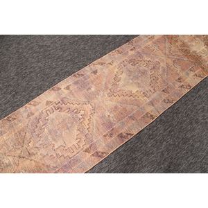 พรมตุรกีโบราณขนาดเล็ก 2.4x11.5 ฟุต สีน้ำตาลชมพู ลายเรขาคณิต - Product Image 3