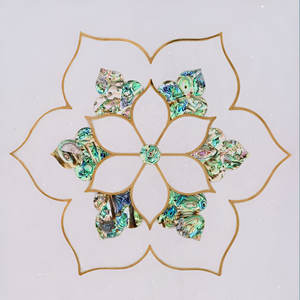 Exquisito Suelo de Mármol con Incrustaciones Intrincadas para Interiores de Lujo que Combina Elegancia y Artesanía Atemporal - Product Image 4