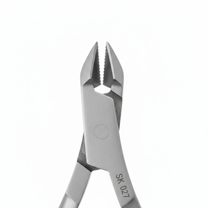 Cortacutículas Profesional de Acero Inoxidable |   Herramienta de Manicura y Pedicura con Mango de Resorte y Mordaza Afilada |   Fabricante OEM - Product Image 3