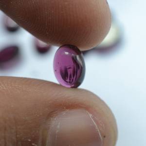 Cabujón de granate Rosa natural pulido hecho a mano, piedras preciosas sueltas de todos los tamaños para joyería con forma de pera - Product Image 5