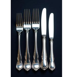 Ensemble de couverts en acier inoxydable finition argentée ustensiles de qualité supérieure qui ajoutent une touche royale à vos ustensiles de cuisine et à votre table à manger - Product Image 3