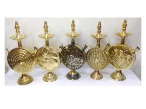 Juego de Narguile de Latón y Vidrio Farida de Lujo, Diseño Floral/Árabe Futurista Único, Tipo Curvo, Acabado Lacado para Mesa, Marca de Lujo - Product Image 6