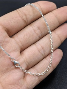 Collier fin minimaliste personnalisé en argent sterling plaqué or fait à la main avec des perles brutes de diamant noir brut non taillées, cadeau - Product Image 4