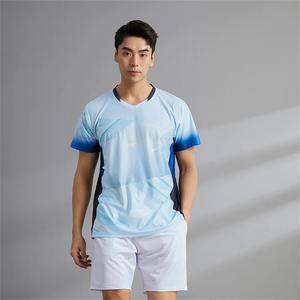 Maillots de badminton pour hommes Shorts pour femmes Chemise à volant Uniforme d'équipe Respirant à séchage rapide Sportswear Tennis Training Suits - Product Image 4