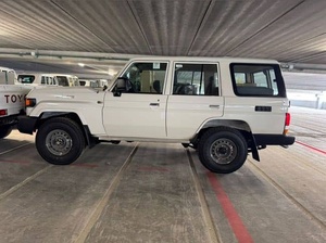 Utilisé pour Cruiser 1994 4 portes manuel 4x4 SUV véhicule tout-terrain beige - Product Image 3